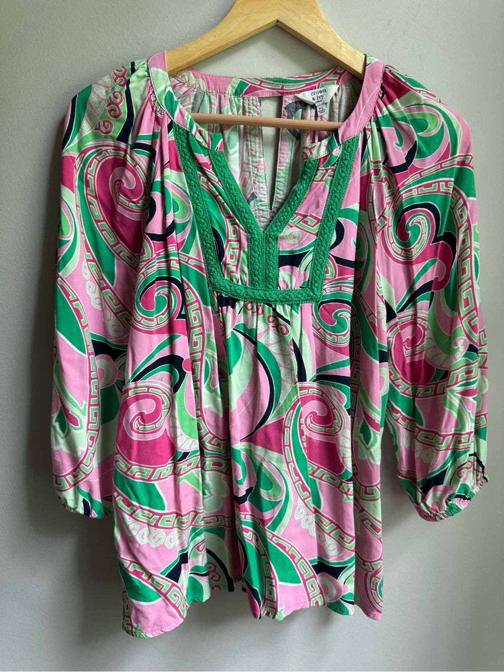 crown & ivy Pink/Green PLarge Printed Embroidered Grandmillenial